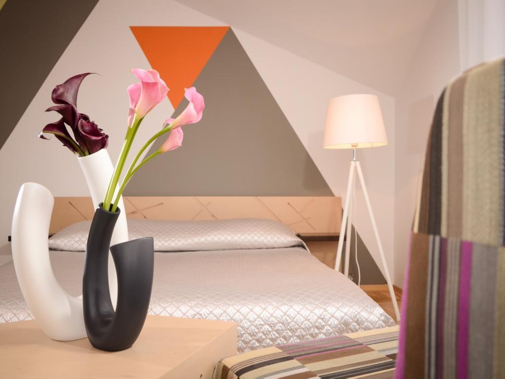 Mans Nams - Self Check In Hotel Saldus Rom bilde